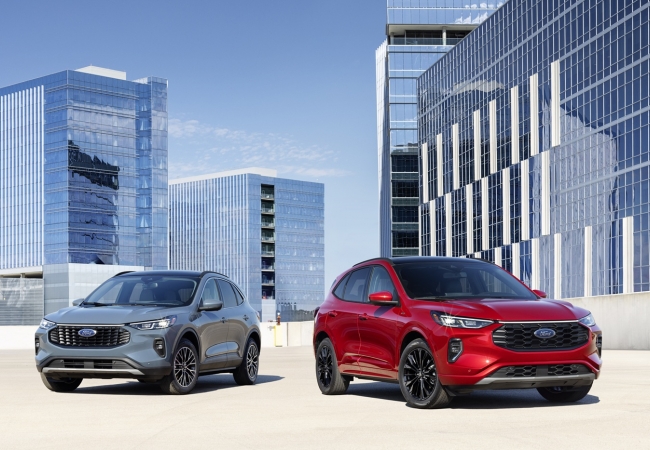 Ford Escapes available in Lansing, MI at Seymour Ford