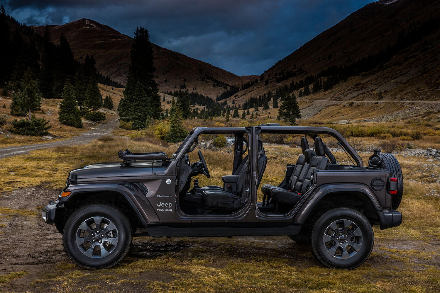 https://fourpage-inbound.s3.amazonaws.com/ci/705/wrangler_2.jpg