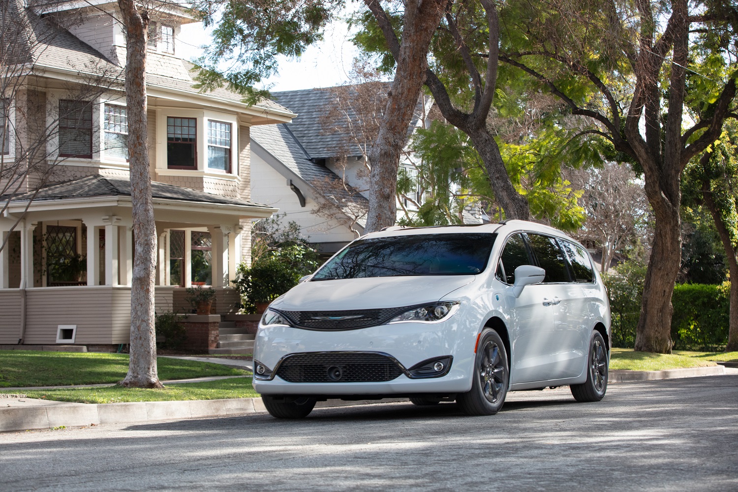 https://fourpage-inbound.s3.amazonaws.com/ci/695/chrysler_pacifica_-_9.jpg