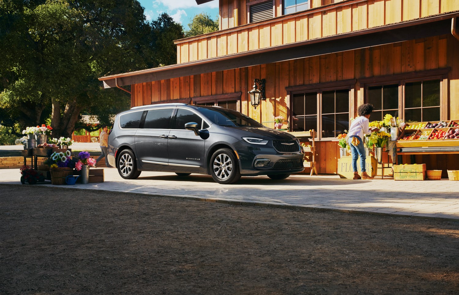 https://fourpage-inbound.s3.amazonaws.com/ci/695/chrysler_pacifica_-_9.jpg