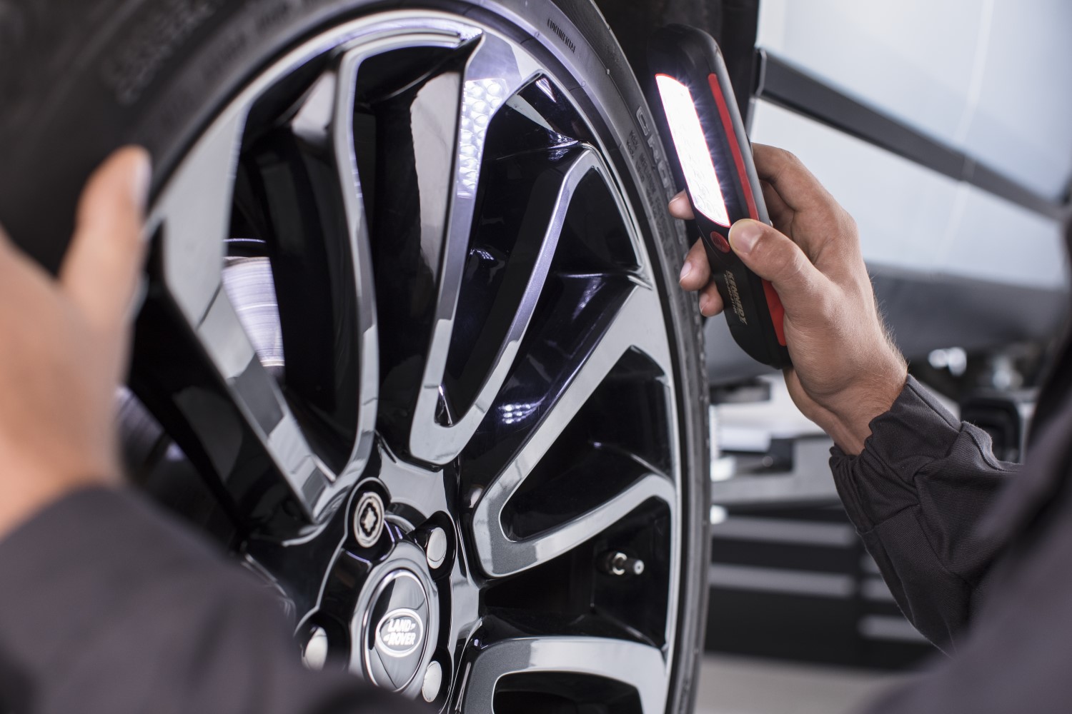 Land Rover Repair and Maintenance in Lake Bluff, IL