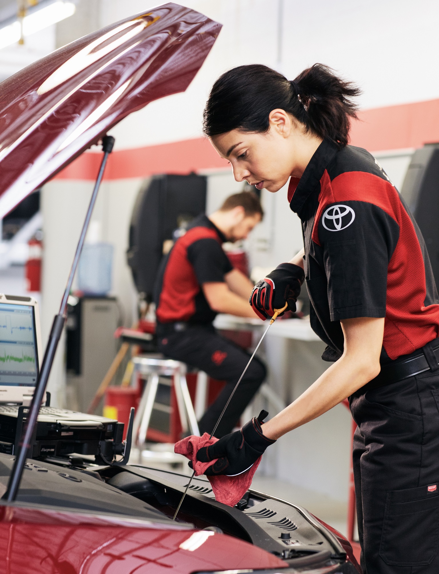  Toyota Oil Change and Filter Replacement in Grants Pass, OR 
