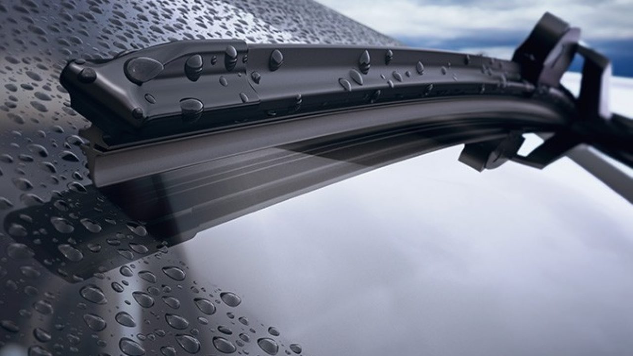 Answers to FAQs About Windshield Wiper Bladers on Your Car