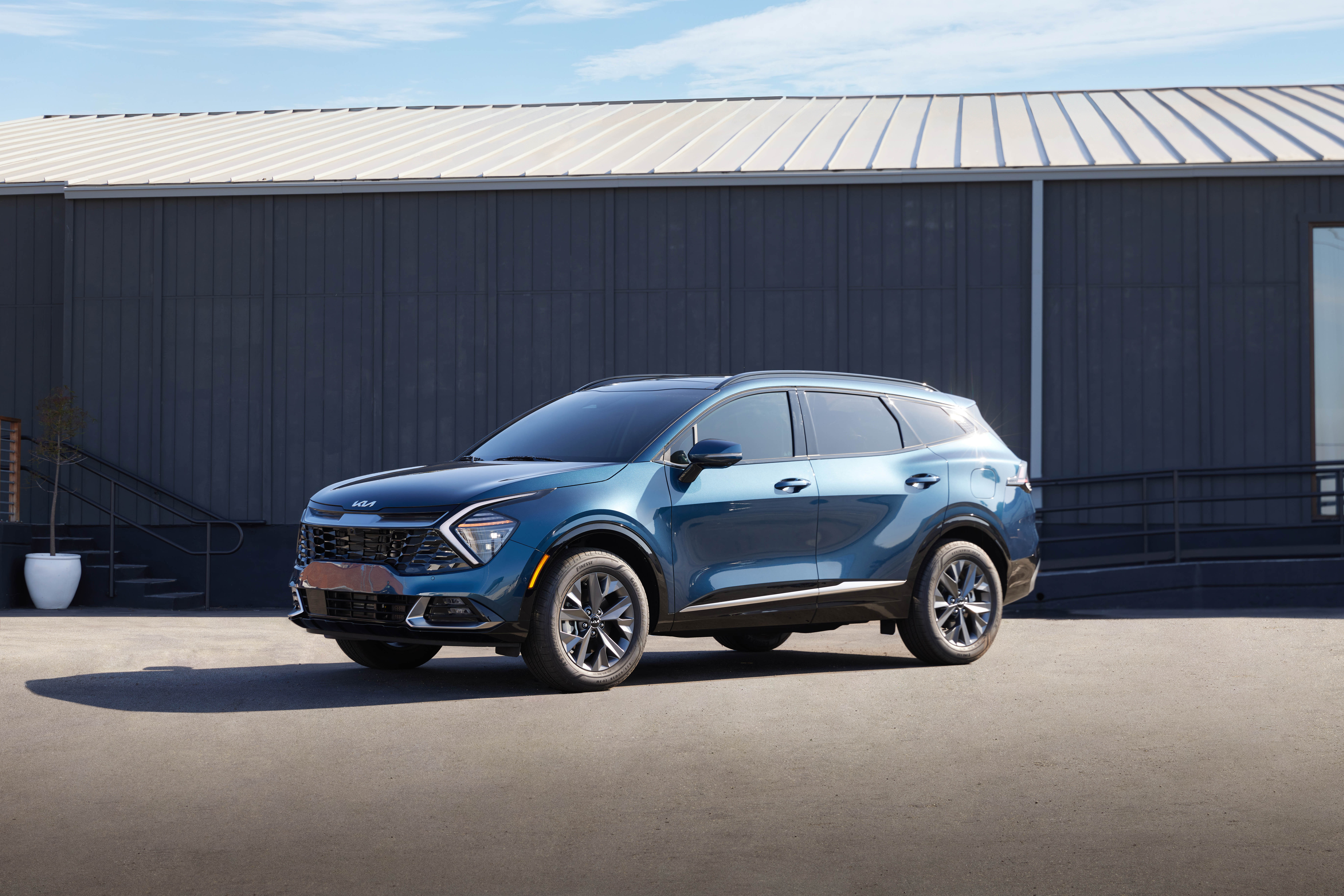 Kia Sportage Hybrids available in Waterbury, CT at Blasius Kia