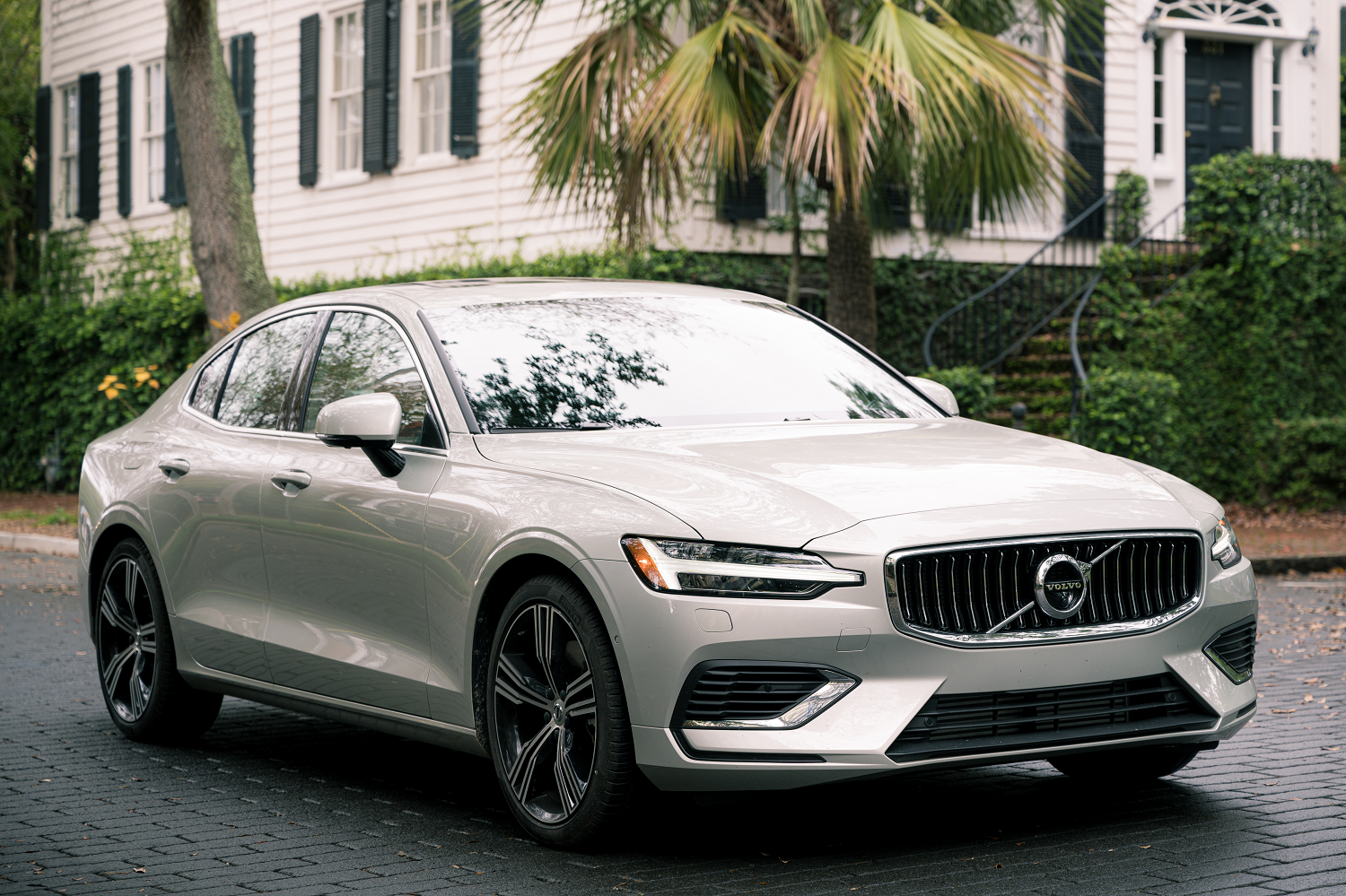 Volvo S60s available in Sacramento, CA at Niello Volvo Cars Sacramento
