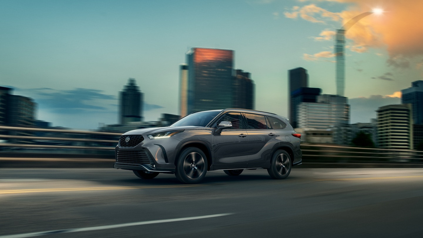 Toyota Highlanders available in Bellevue, NE at Corwin Toyota Of Bellevue