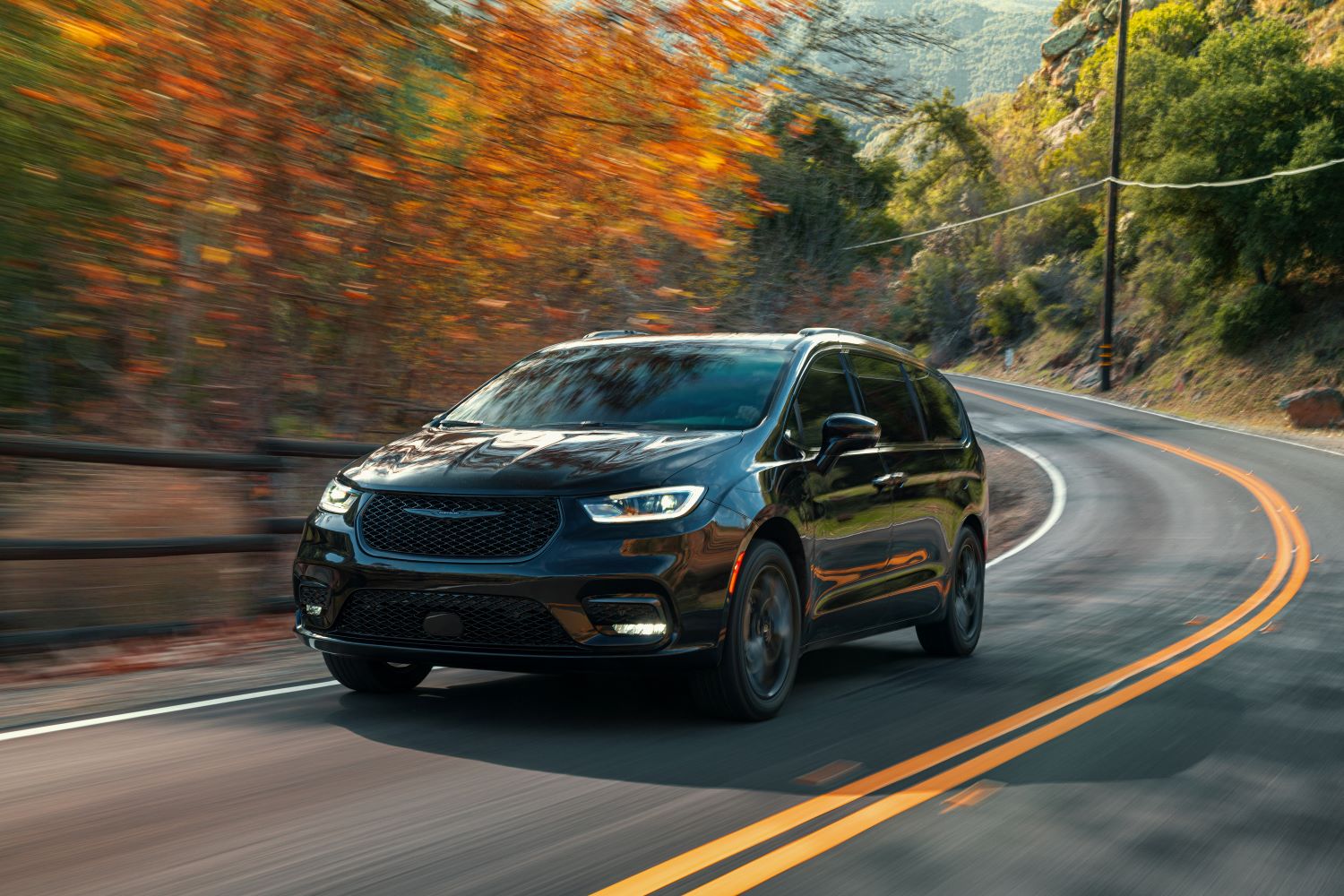 Chrysler Pacificas available in Moorhead, MN at Corwin Chrysler Dodge Jeep Ram