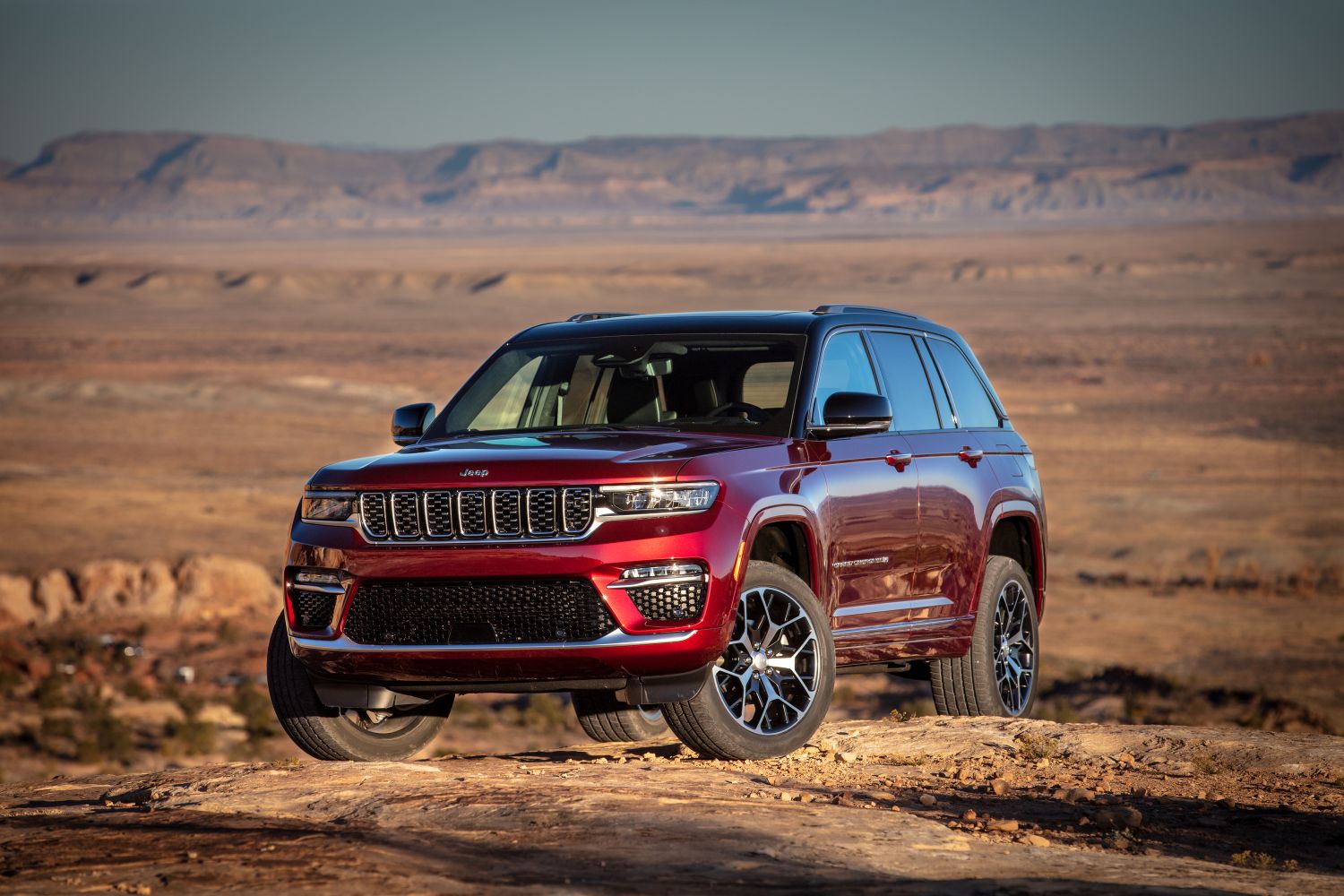 Jeep Grand Cherokees available in Garden City, KS at Legacy Auto Center