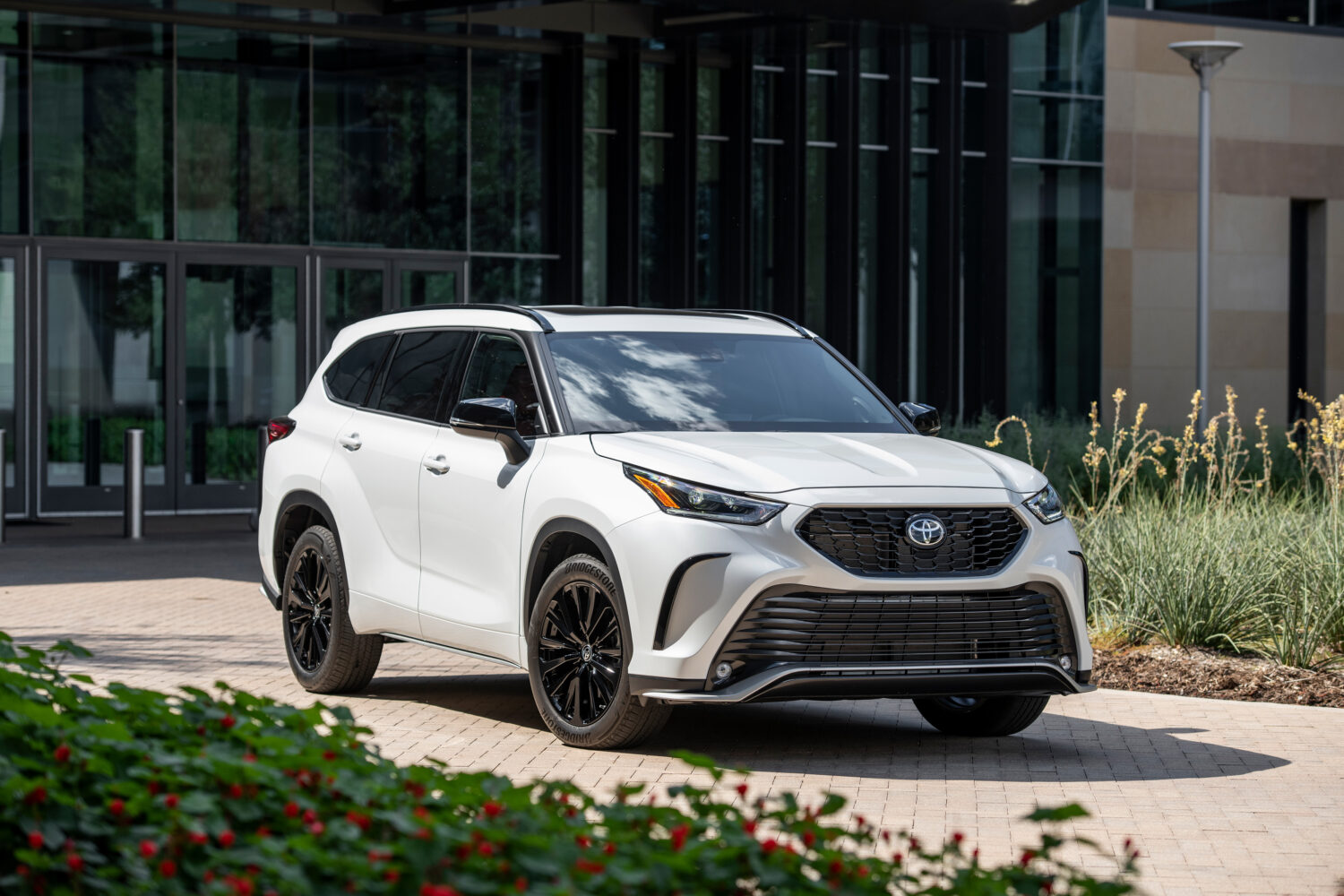 Toyota Highlanders available in Lake Charles, LA at Lake Charles Toyota