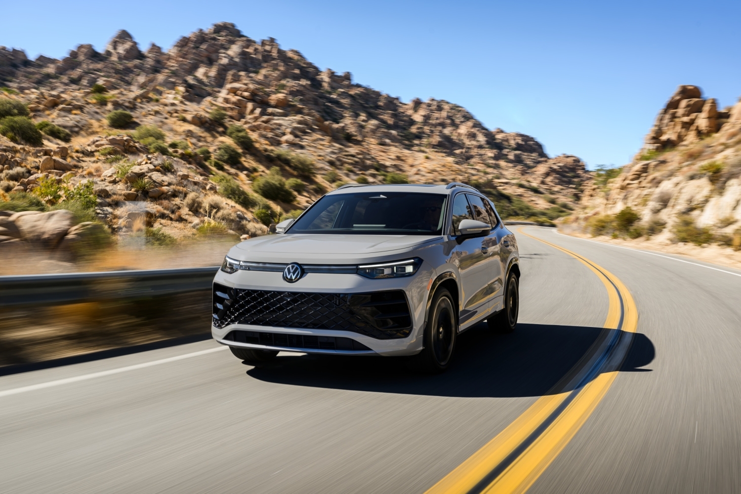 Volkswagen Tiguans available in Arlington Heights, IL at Volkswagen of Palatine