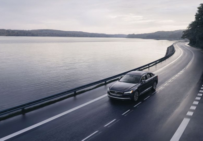 Volvo S90 Recharge Plug-In Hybrids available in Sacramento, CA at Niello Volvo Cars Sacramento