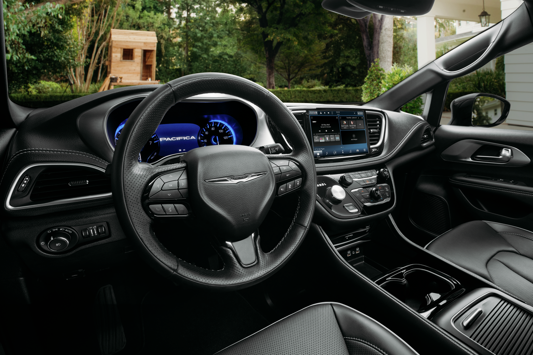 https://fourpage-inbound.s3.amazonaws.com/ci/695/chrysler_pacifica_-_9.jpg