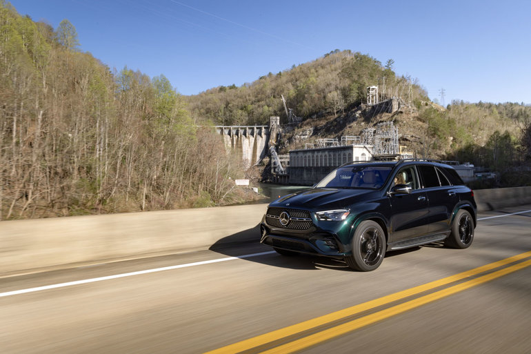 Mercedes-Benz GLEs available in Maumee, OH at Vin Devers Autohaus of Sylvania Mercedes-Benz