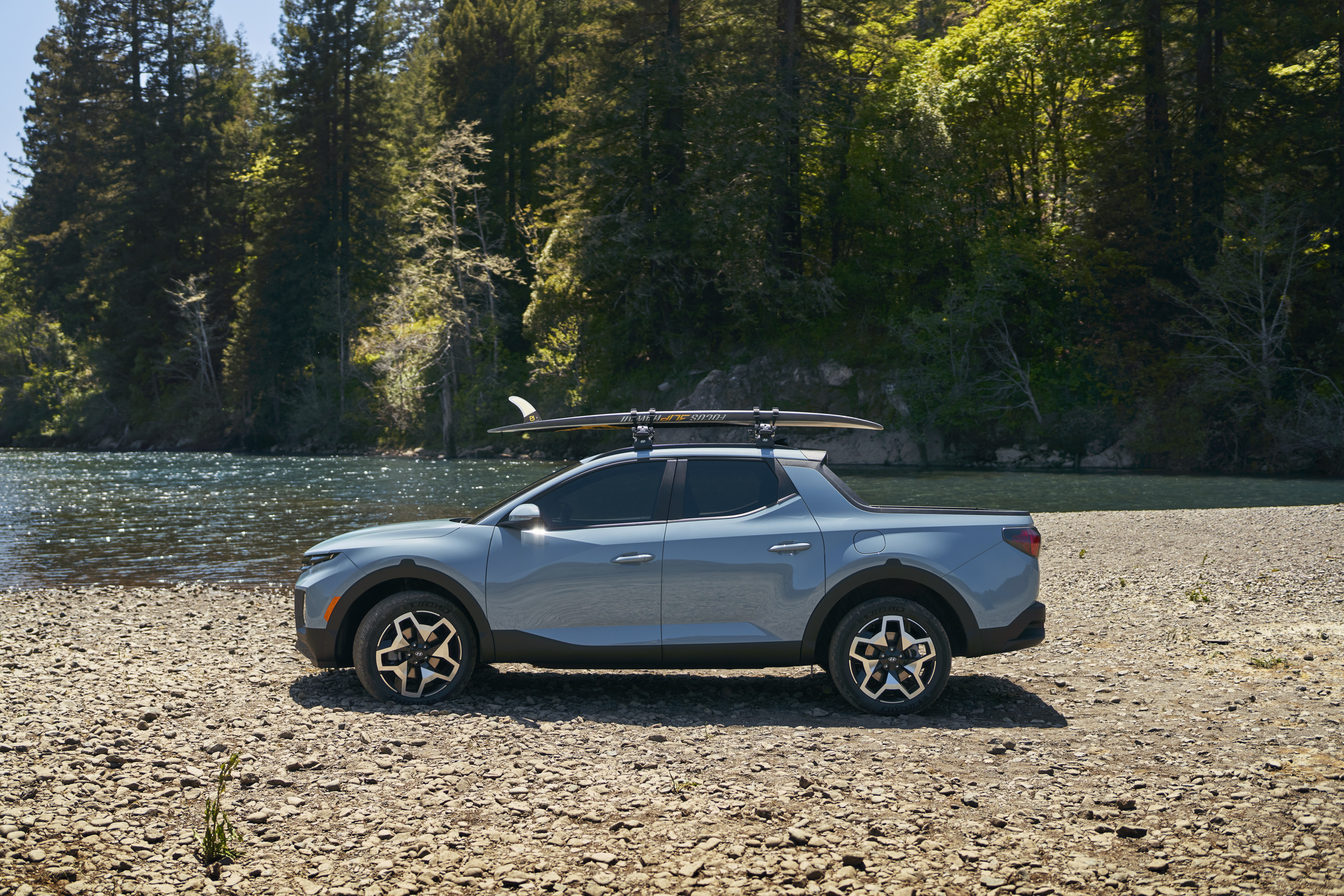  https://fourpage-inbound.s3.amazonaws.com/ci/702/hyundai_nexo_23_(1).jpg 