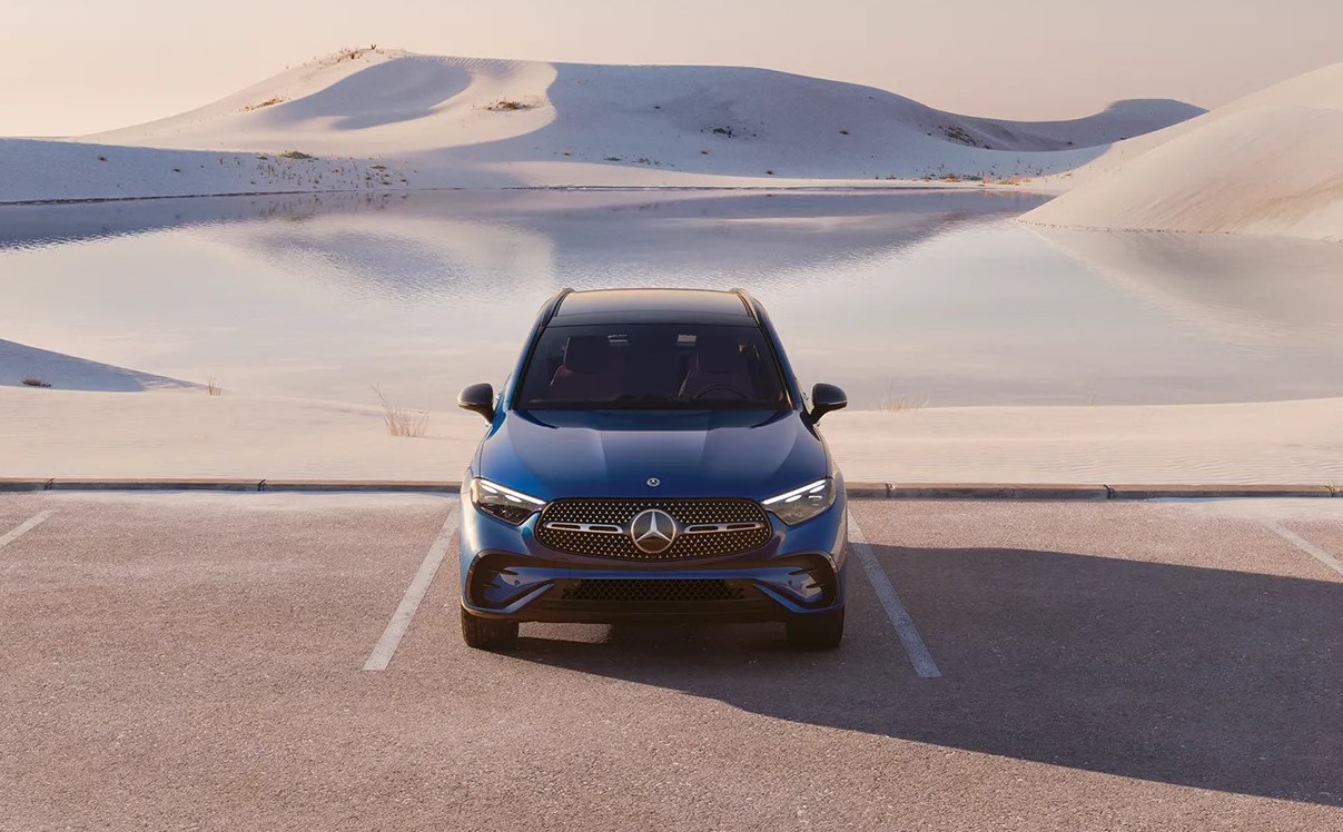 Lease a Mercedes-Benz on Long Island, NY