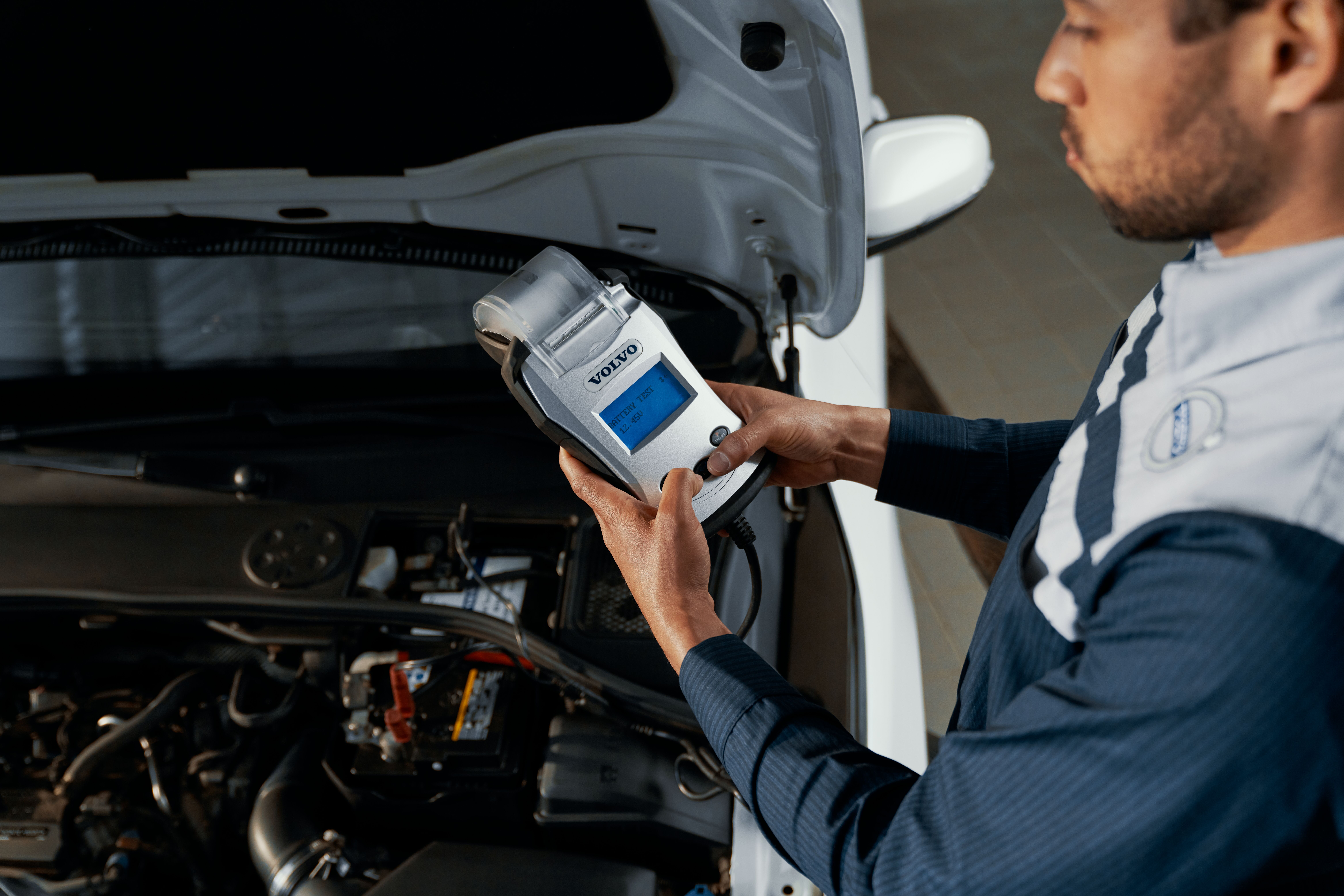  Volvo Repair and Maintenance in Smithtown, NY 