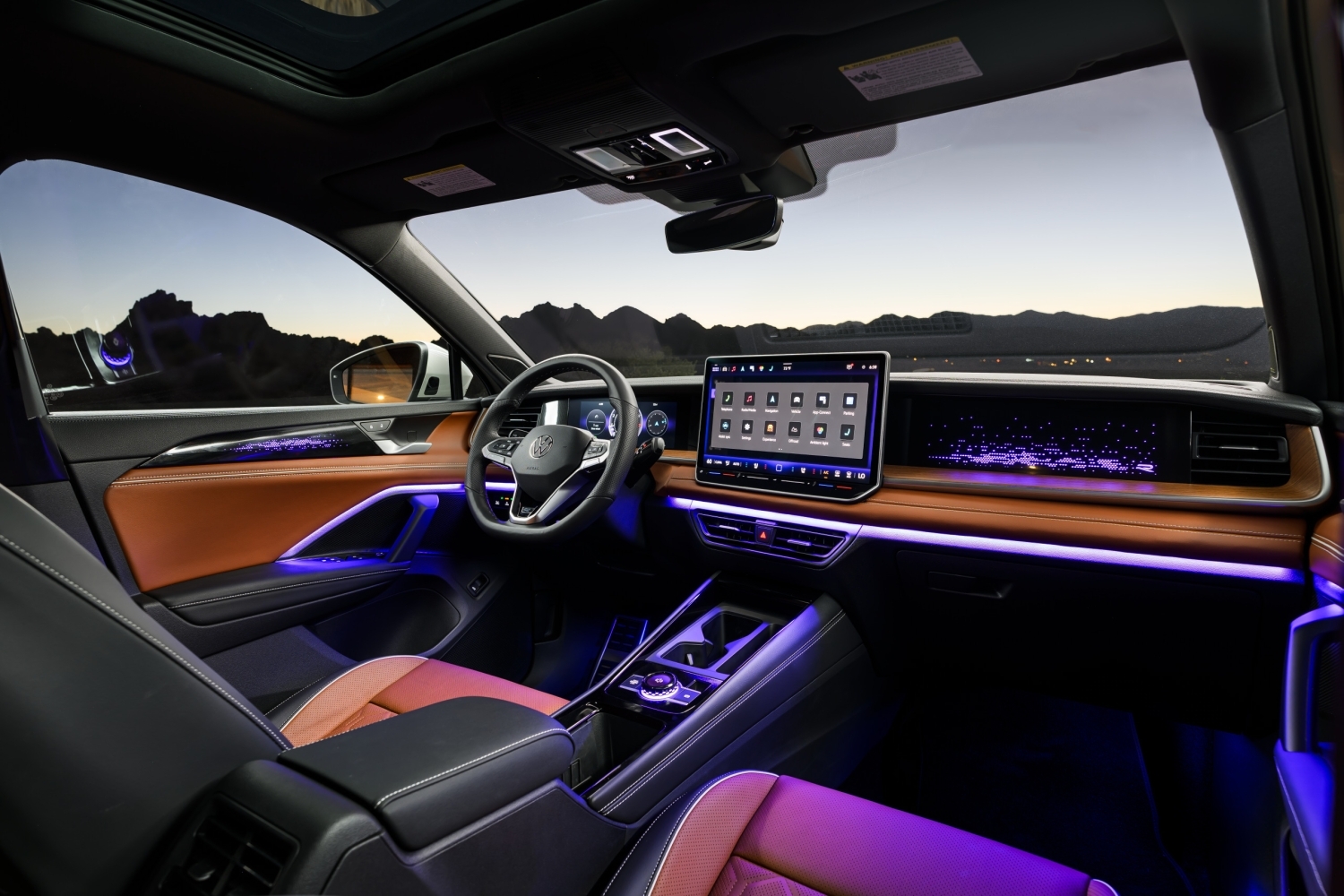  https://fourpage-https://fourpage-inbound.s3.amazonaws.com/ci/27921/2025_volkswagen_tiguan_-_9.jpg 