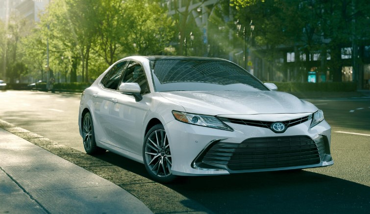 Toyota Camry Hybrids available in Springfield, NJ at Autoland Toyota