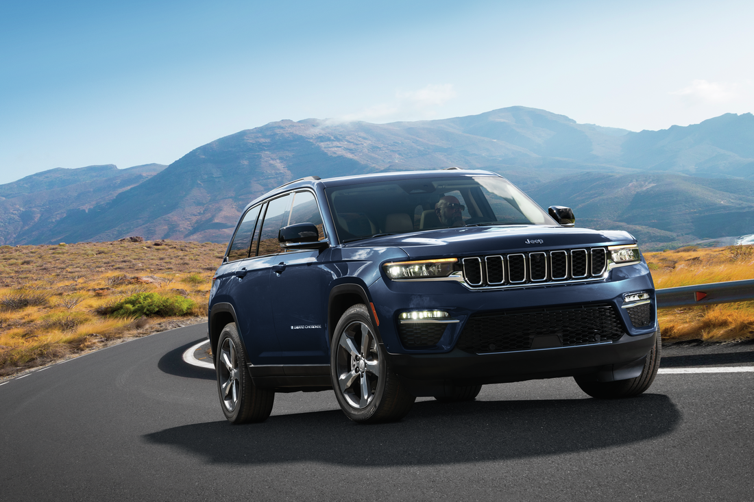 Jeep Grand Cherokees available in Gainesville, FL at Chiefland Chrysler Dodge Jeep Ram FIAT