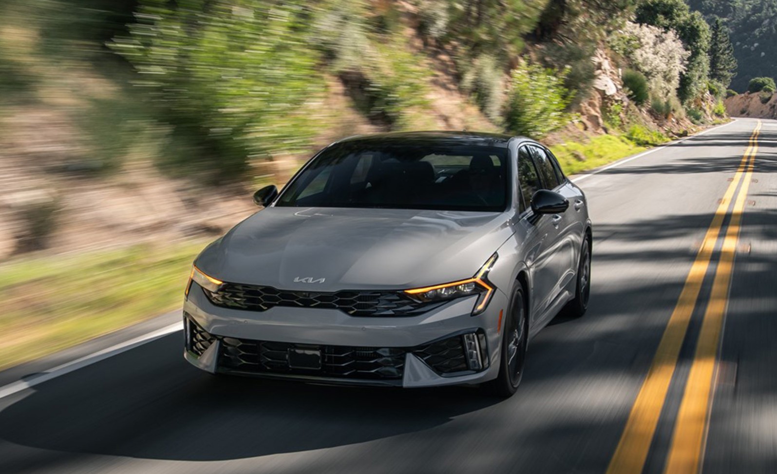 Kia K5s available near Peoria, IL at O'Brien Kia of Bloomington