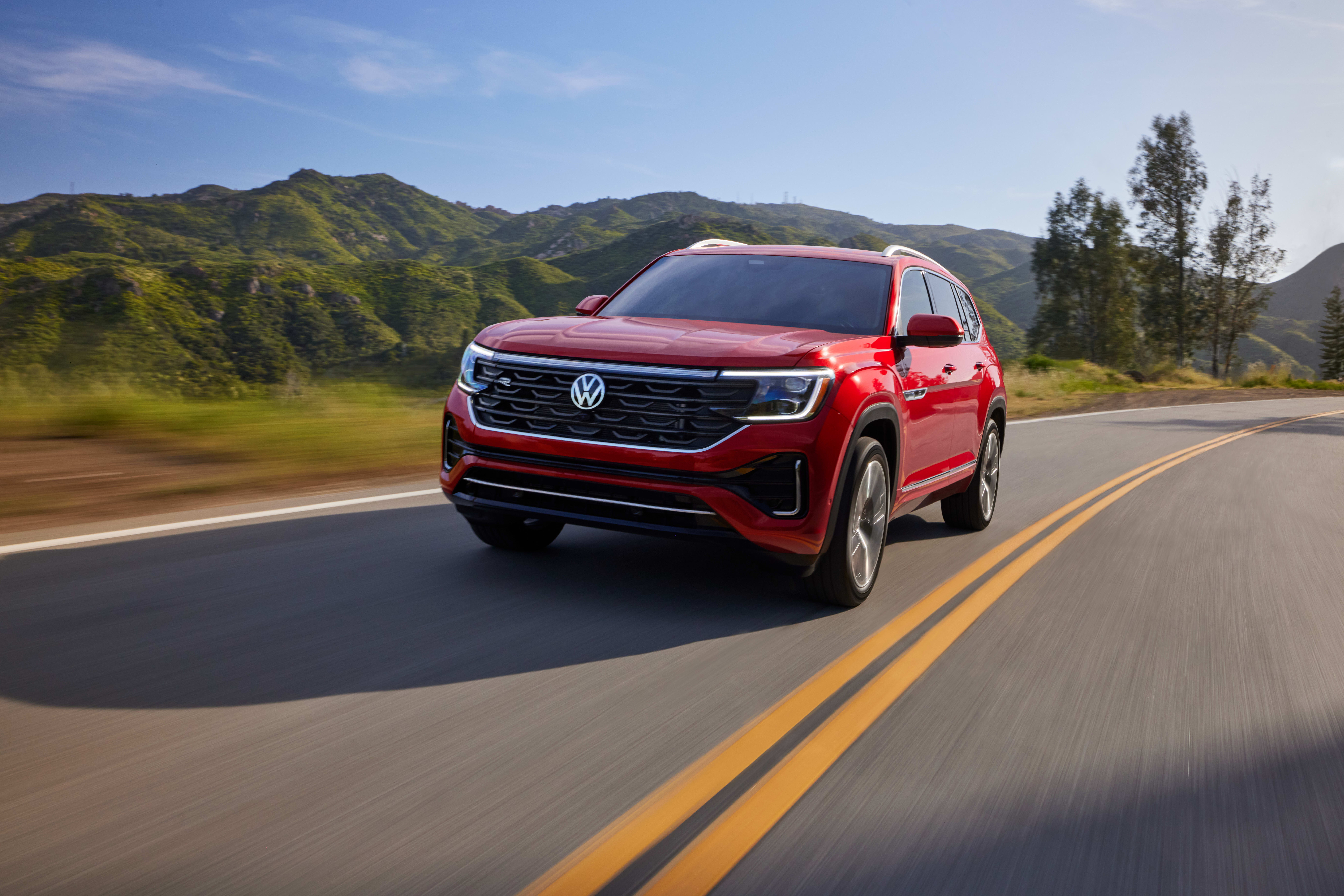 Volkswagen Atlass available in Palatine, IL at Volkswagen of Palatine