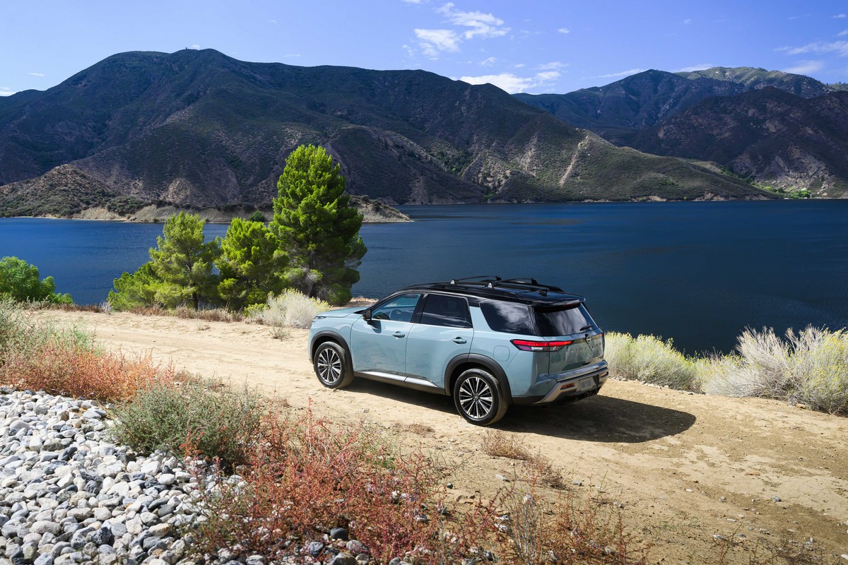 Nissan Pathfinder for sale near Beaverton, OR at Tonkin Wilsonville Nissan