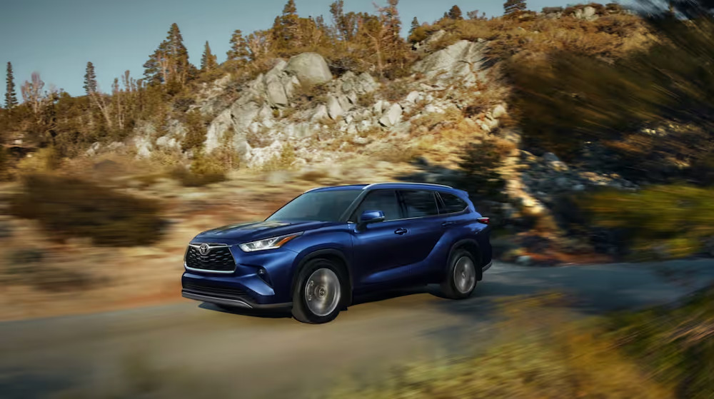 Toyota Highlanders available in Medford, OR at Grants Pass Toyota