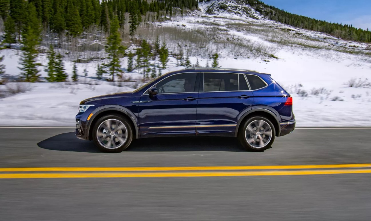 Volkswagen Tiguan Elmhurst, IL Larry Roesch Volkswagen