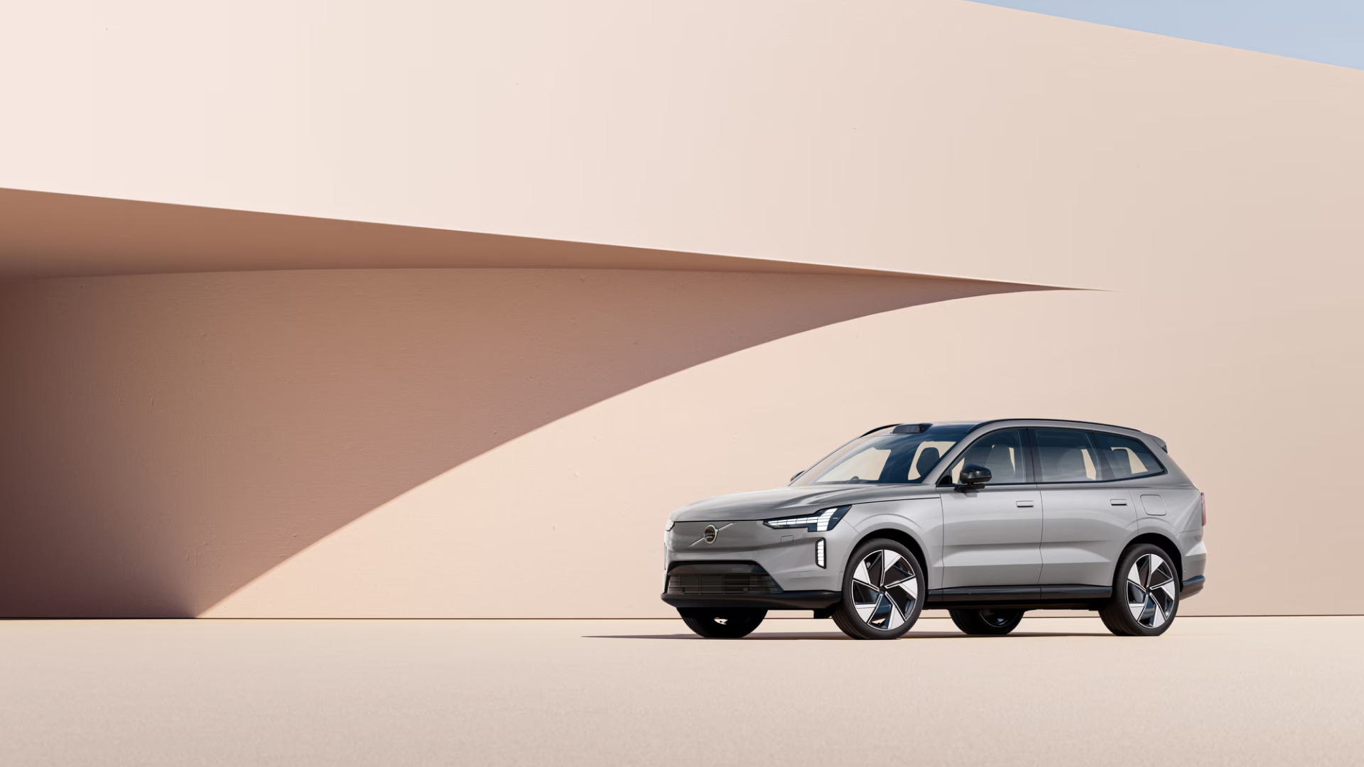 Volvo XC40s available in New York, NY at Volvo Cars of Huntington